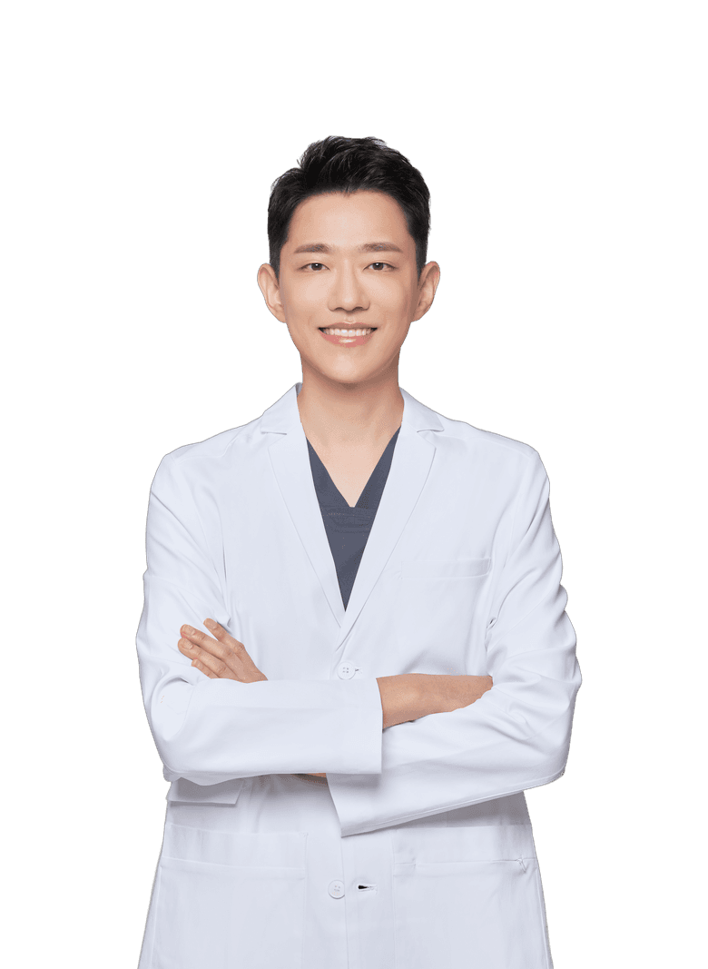 Lee Yung-gi — Bác sĩ chuyên khoa phẫu thuật thẩm mỹ, Phòng khám Phẫu thuật Thẩm mỹ U&U