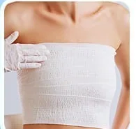 Cận cảnh phần thân trên quấn băng ép