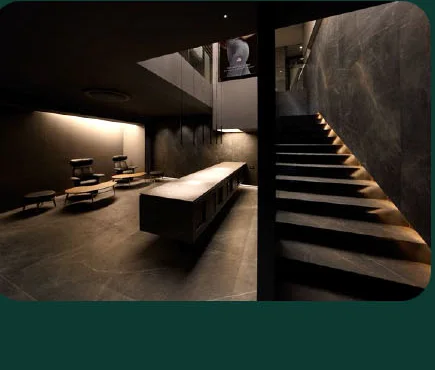 Khu lounge cầu thang trong Phòng khám U&U