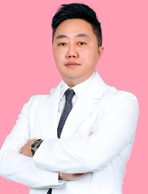 Viện trưởng Bang Beom-sik — bác sĩ chuyên sâu ngoại khoa tuyến vú Bệnh viện Ewha Mokdong